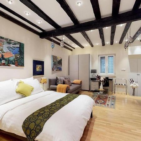 Diocletian Studio Apartments Spalato Esterno foto