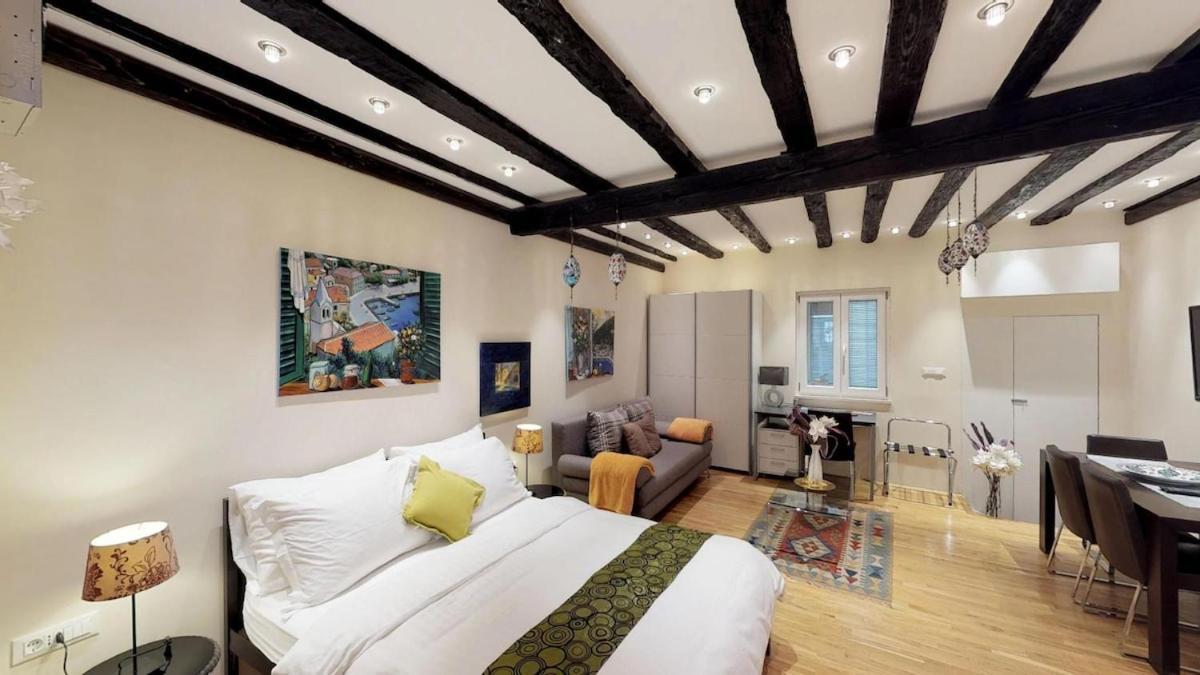 Diocletian Studio Apartments Spalato Esterno foto