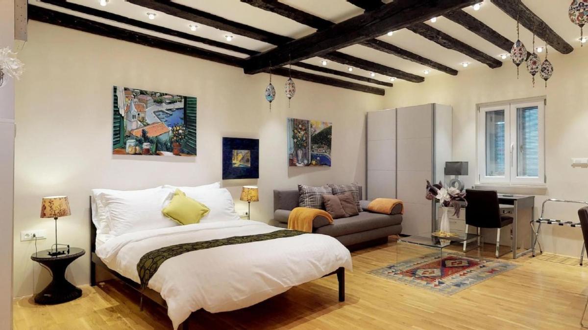 Diocletian Studio Apartments Spalato Esterno foto